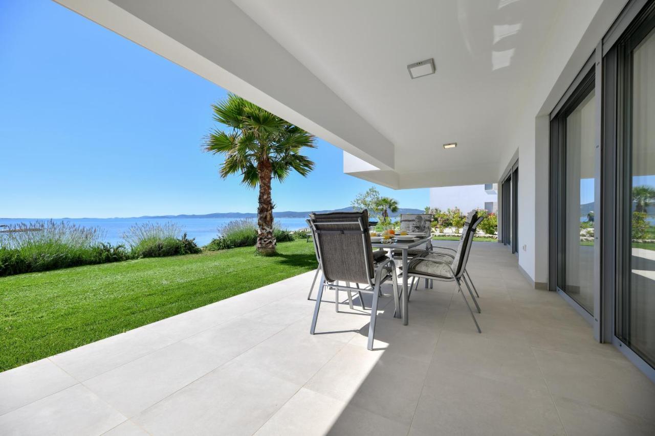 "Babe" Beachfront Residence Sukošan Exteriör bild